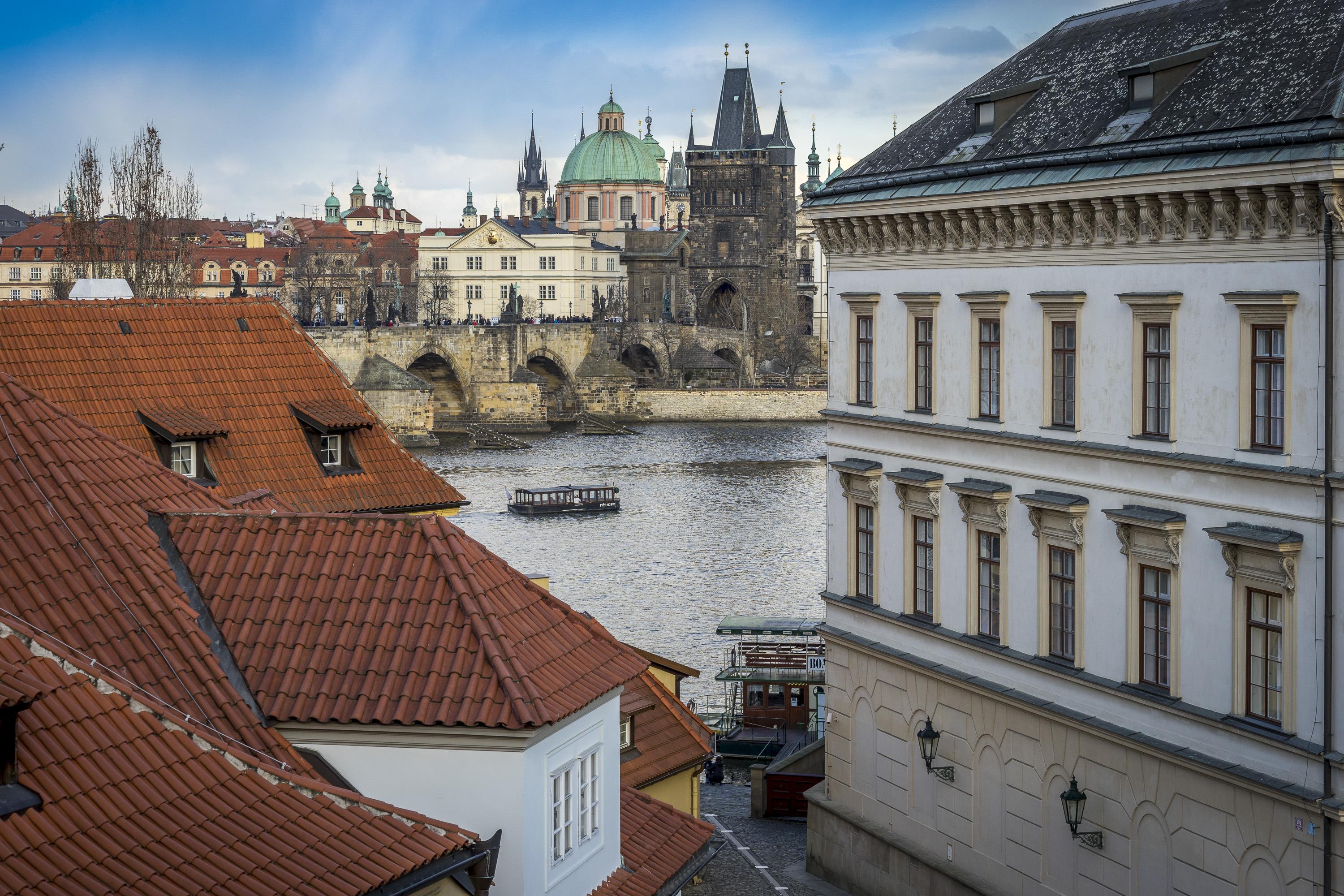 Pytloun Kampa Garden Hotel Praga Exterior foto