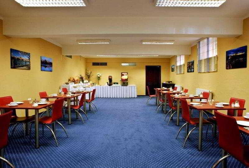 Pytloun Kampa Garden Hotel Praga Restaurante foto