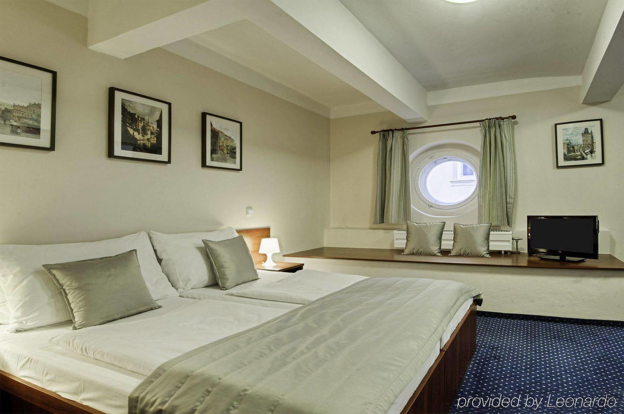 Pytloun Kampa Garden Hotel Praga Habitación foto
